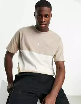 Бежевая футболка Marshall Artist porta