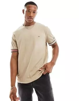 Бежевая футболка с манжетами и флагом Tommy Hilfiger