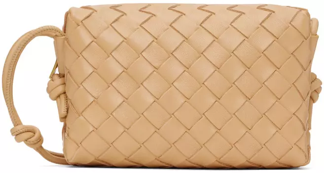 Бежевая мини-сумка для фотоаппарата с петлей Bottega Veneta, цвет Almond gold