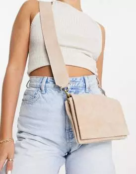 Бежевая замшевая сумка через плечо ASOS DESIGN