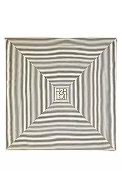 Бежевая женская шаль Toteme