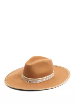 Бежевая женская шерстяная шапка Ferruccio Vecchi