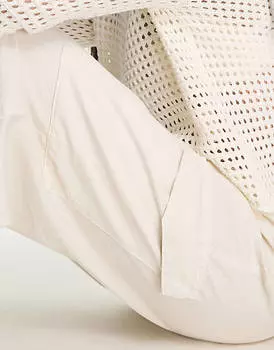 Бежево-бежевые джинсы карго с завязками на талии Bershka