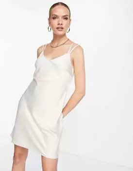 Бежевое атласное платье мини с ремешками River Island