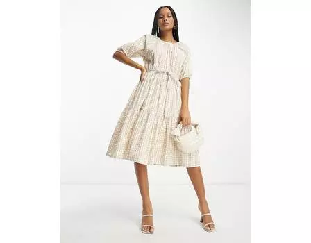 Бежевое ярусное платье миди в мелкую клетку French Connection