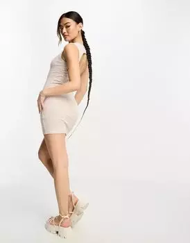 Бежевое трикотажное платье мини в рубчик без рукавов с открытой спиной Sixth June