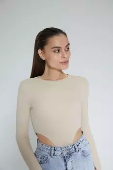 Бежевое женское боди в рубчик с глубоким вырезом и деталями на пальцах Chandraswear