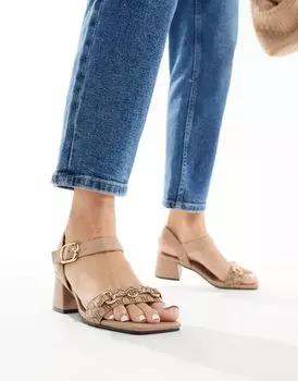 Бежевые босоножки на каблуке River Island с уздечкой