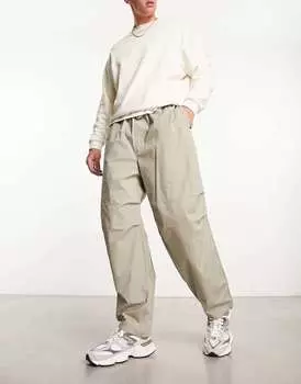 Бежевые брюки-парашюты Pull&Bear