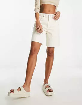 Бежевые джинсовые шорты-бермуды ASOS DESIGN