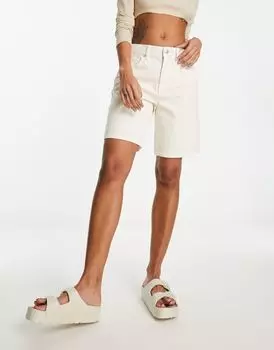 Бежевые джинсовые шорты-бермуды ASOS DESIGN
