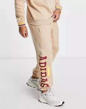 Бежевые джоггеры оверсайз с крупным логотипом adidas Originals 'Preppy Varsity'