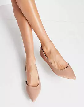 Бежевые лакированные балетки с острым носком ASOS DESIGN Wide Fit Virtue d'orsay