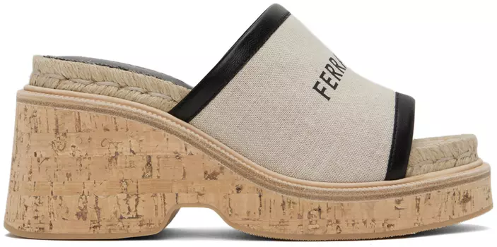 Бежевые массивные шлепанцы Ferragamo