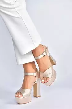 Бежевые женские вечерние модельные туфли на платформе из атласной ткани на каблуке M348202404 Fox Shoes