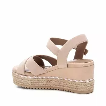 Бежевые женские замшевые босоножки на танкетке Xti, бежевый