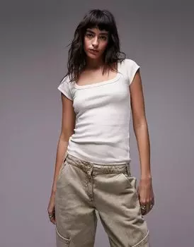 Бежевый топ в рубчик с квадратным вырезом и рукавами Topshop