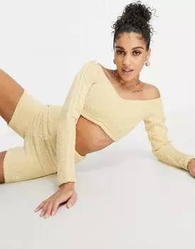 Бежевый укороченный топ с длинными рукавами из пушистого трикотажа 'Relaxed Risqu' adidas Originals 'Relaxed Risqu'
