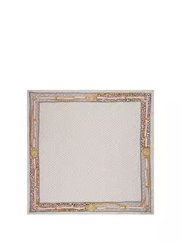 Бежевый женский шарф Guess