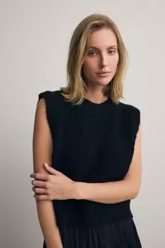 Безрукавка трикотажная майка безрукавка Next, черный