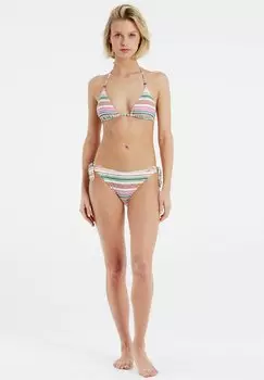 Бикини Protest