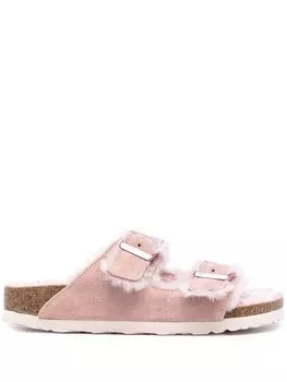 Birkenstock сандалии Arizona Fur с пряжками, розовый