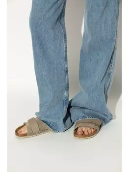 Birkenstock сандалии из замши Oita, нейтральный цвет