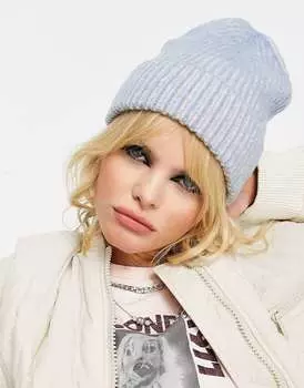 Бледно-голубая шапка в рубчик Topshop