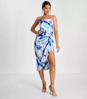 Бледно-синее платье миди со сборками и подолом с абстрактным принтом QUIZ QUIZ, бледно-голубой