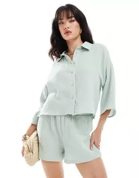 Бледно-зеленая фактурная укороченная рубашка Vero Moda