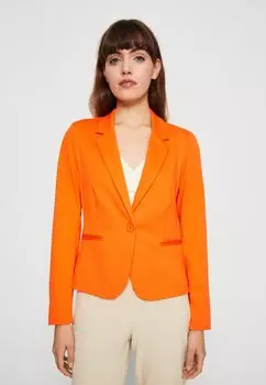 Блейзер b.young