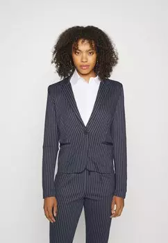 Блейзер b.young