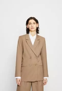 Блейзер Gestuz