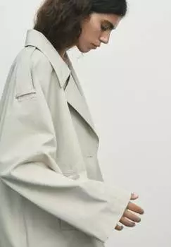 Блейзер With Back Pleat Massimo Dutti, белый
