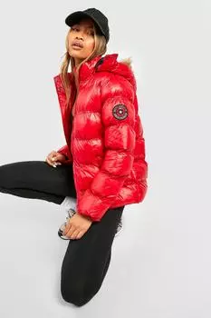 Блестящая стеганая куртка с капюшоном и отделкой из искусственного меха boohoo, красный