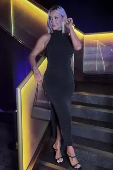 Блестящее облегающее платье миди с халтер воротником и сборками Ax Paris, черный