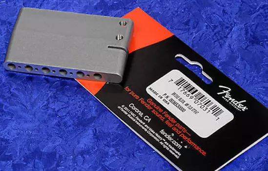 Блок тремоло Fender American Deluxe Strat Steel, 0036530000 Fender Steel Block 0036530000