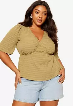 Блуза CRINKLE UNDERBUST FLUTTER SLEEVE PEPLUM REGULAR FIT Curves Like These, хаки