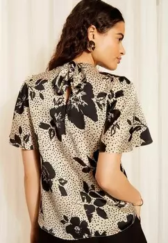 Блуза FLUTTER SLEEVE Friends Like These, черный