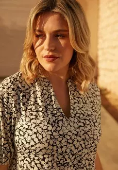 Блуза MONO FLORAL Live Unlimited London, черный