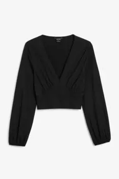 Блуза с глубоким v-образным вырезом Monki