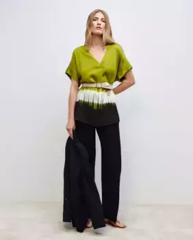 Блуза с короткими рукавами и V-образным вырезом Woman El Corte Ingls, зеленый