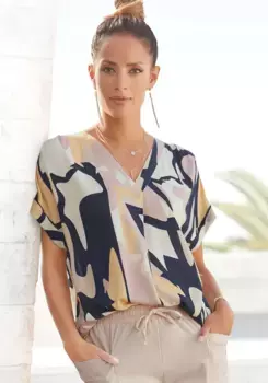 Блуза с принтом LASCANA, с короткими рукавами и принтом по всей поверхности, блузка-рубашка, деловой образ, цвет Bedruckt