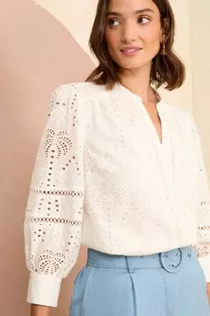 Блуза с вышитым V-образным вырезом и застежкой на пуговицы Love & Roses, белый