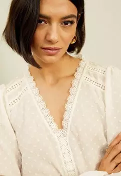 Блуза V NECK TRIM DOBBY REGULAR FIT Love & Roses, белый