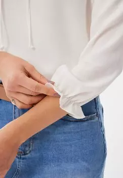 Блузка blue shadow, белая