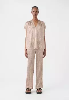 Блузка Dea Kudibal