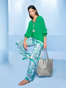 Блузка Heine с длинными рукавами, зеленый