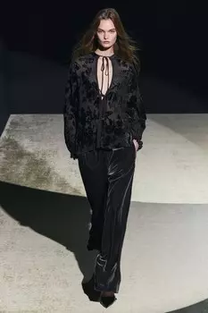 Блузка из бархата коллекция zw ZARA, черный