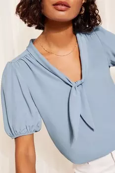 Блузка из крепа с короткими рукавами и бантом спереди Friends Like These, синий